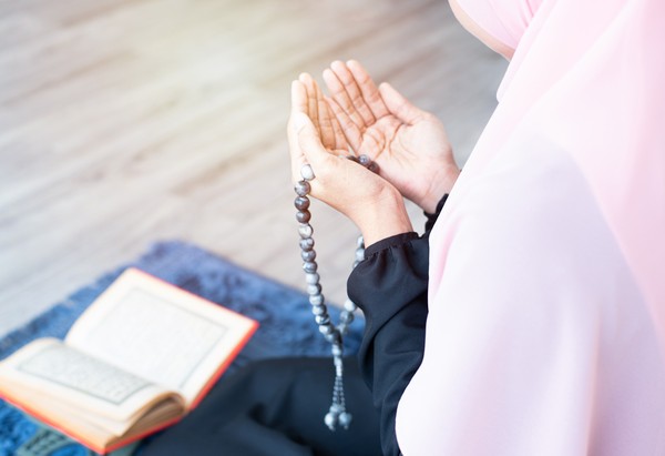 Perjalanan Hati Fitrop Menemukan Cahaya Islam